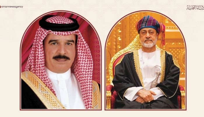 جلالة السُّلطان يهنئ ملك البحرين 