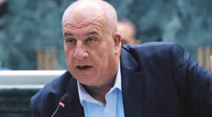 النائب رائد رباع يطالب بالسماح لسيارات الإسعاف والدفاع المدني باستخدام مسرب الباص السريع - وثيقة #سرايا 