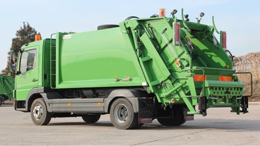 ألقيت بـ"الخطأ" في حاوية قمامة.. استعادة 19 إلف دينار قبل طحنها في كابسة نفايات #عاجل 