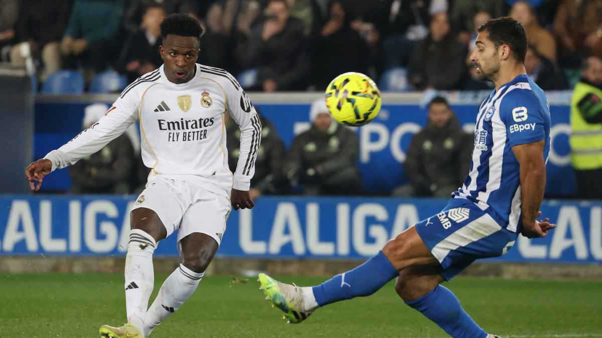 تقييم كارثي لحكم مباراة ريال مدريد وألافيس 