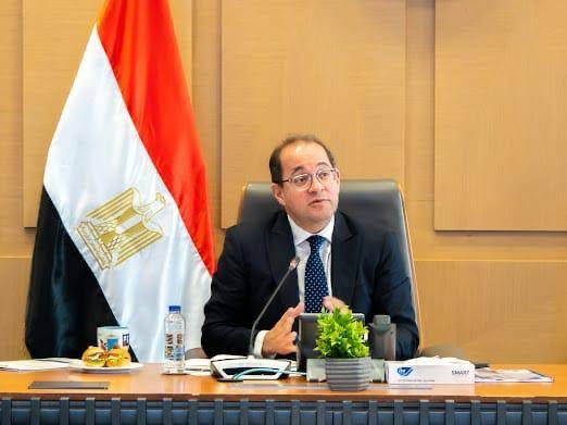 عاجل وزير المالية: نسعى لتسهيل الإجراءات الضريبية وتحسين الخدمات للممولين 