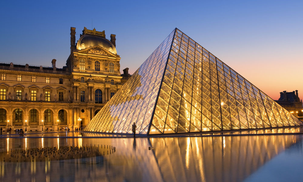 متحف اللوفر مغلق صباح الاثنين في باريس بسبب إضراب 
