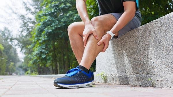 بينها القفز بالحبل.. 7 تمارين لتقوية عضلات الساق 