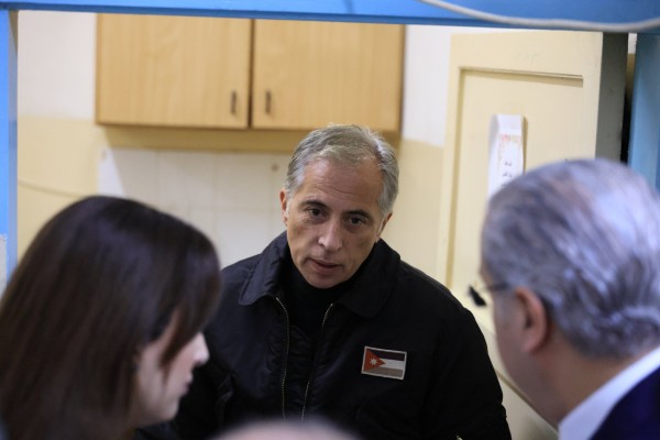 رئيس الوزراء يوجّه بتحديث حديقة البقعة وإنشاء ملعب خماسي جديد #عاجل 