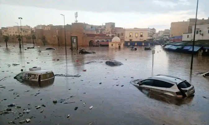 وكشف البيان التأسيسي للجنة، توصلت الجريدة بنسخة منه، أن الفيضانات التي ضربت المدينة أودت بحياة ما يزيد عن 37 شخصاً، فيما لا يزال عدد كبير من المصابين يتلقون العلاج بمستشفى محمد الخامس. كما سجلت المدينة خسائر مادية جسيمة طالت 