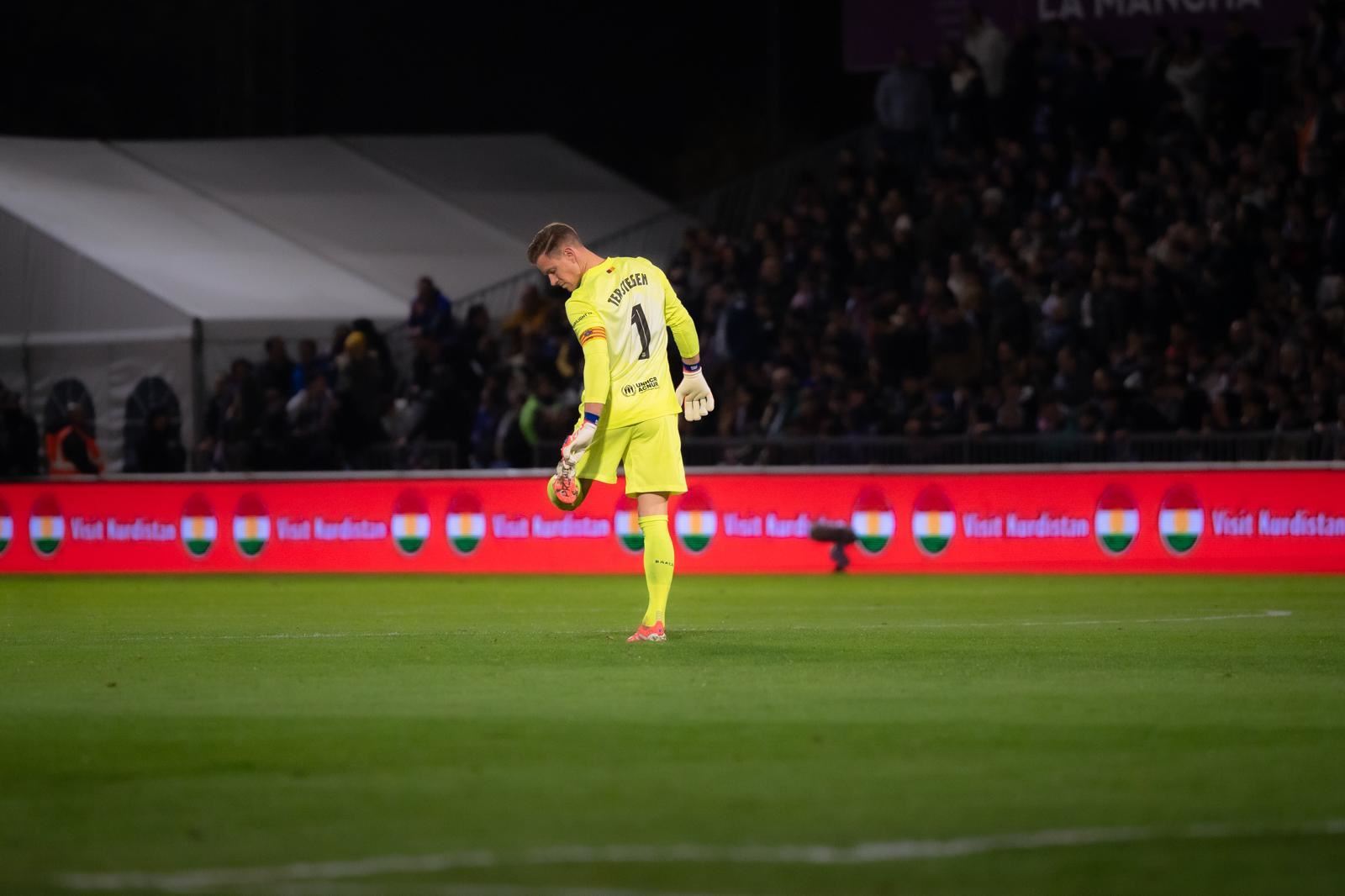 علم كوردستان يزيّن لوحات ملاعب إسبانيا 