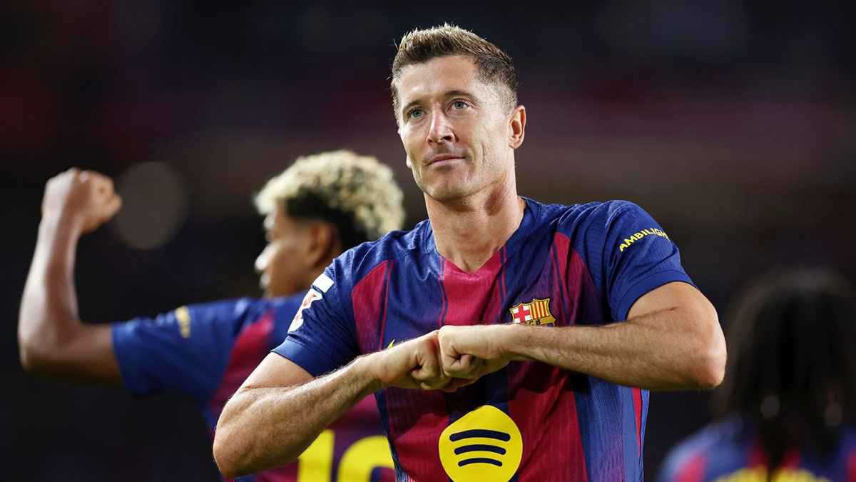 اختار ناديه القادم.. ليفاندوفسكي يبدأ خطوات رحيله عن برشلونة 