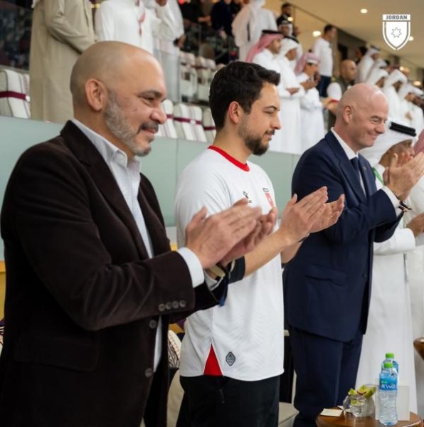 ولي العهد لجماهير الأردن: التشجيع من البداية حتى صافرة النهاية #عاجل 