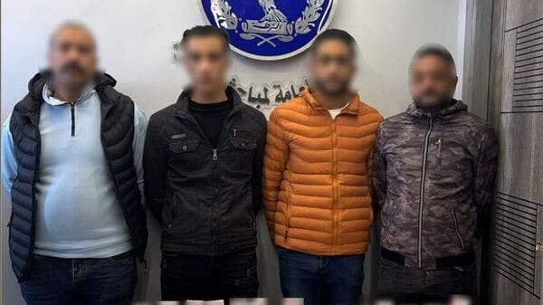 رشاوى ودعاية.. مصر تضبط مخالفين بجولة إعادة الانتخابات 