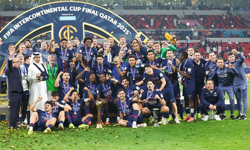كأس القارات للأندية: باريس سان جيرمان يتوج باللقب للمرة الأولى في تاريخه على حساب فلامنغو الدوحة - سبأنت. توج باريس سان جيرمان الفرنسي بطلا لكأس القارات للأندية لكرة القدم FIFA قطر 2025 للمرة الأولى في تاريخه، وذلك عقب فوزه على نظيره فلامن 