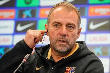 برشلونة يبدأ عملية مفاوضات تجديد عقد فليك حتى 2028 - ملاعب 