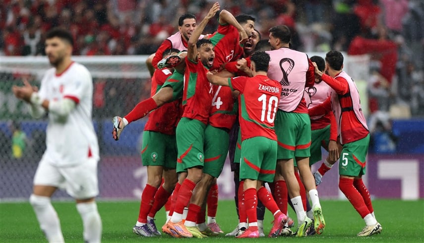 "أسود الأطلس" ينهي الشوط الأول متقدماً على الأردن بهدف طنان العالمي #المغرب_الأردن 