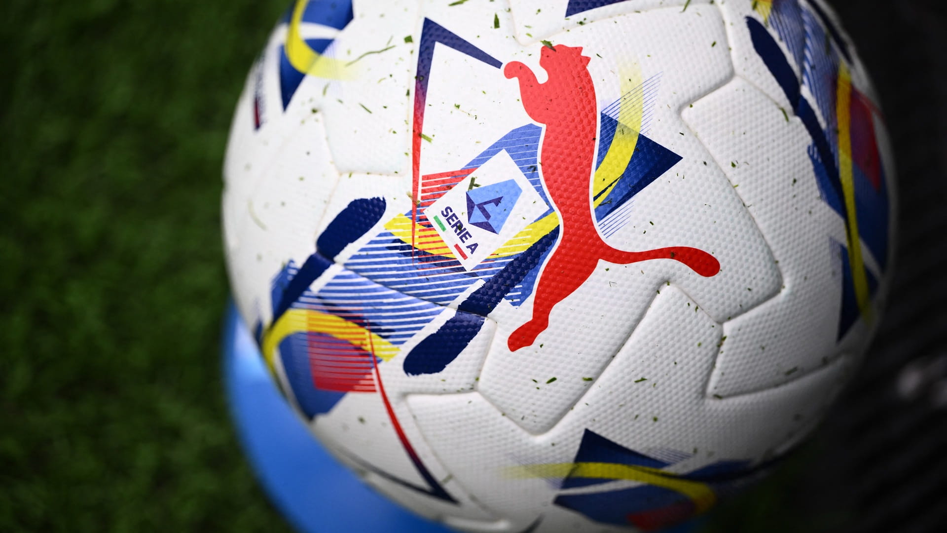 لقاء ميلان و كومو في الدوري الايطالي ستقام في أستراليا 8 فبراير #الشارقة24 