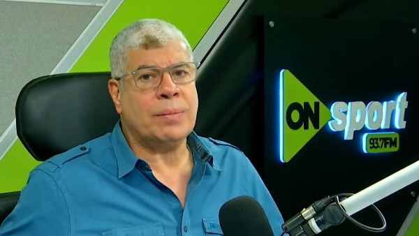 عاجل | الأهلي يوافق على إعارة نجم الفريق إلى برشلونة.. شوبير يكشف 