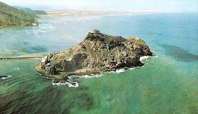 الأرصاد تتوقّع طقساً حار نهاراً ومعتدل ليلاً بالسواحل وشديد البرودة بالمرتفعات الجبلية وحار نهاراً وبارد ليلاً بالصحاري #عدن_الغد 