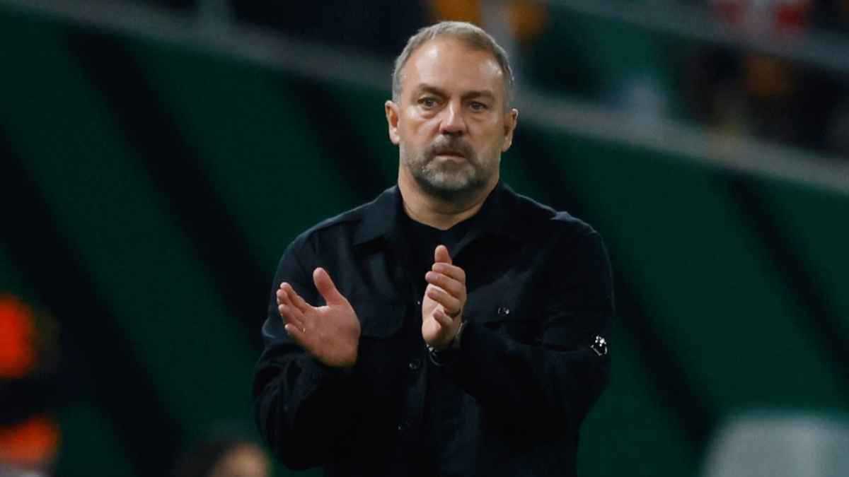 فليك يكشف موقف بيدري من خوض مباراة برشلونة ضد فياريال 