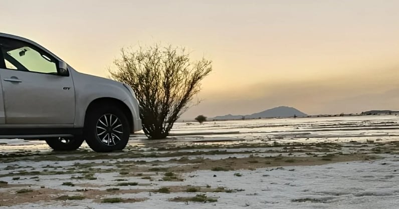 الأرصاد: موجة برد فجر اليوم وتسجّل تبوك الأبرد. تبوك تسجّل 1 تحت الصفر فجر السبت 20 ديسمبر 2025. الدوادمي وطريف والقريات والطائف عند 2 مئوية. حائل وسكاكا 3 وبريدة وبيشة ورفحاء 4. تزامن مع الانقلاب الشتوي ودخول نجم القلب 