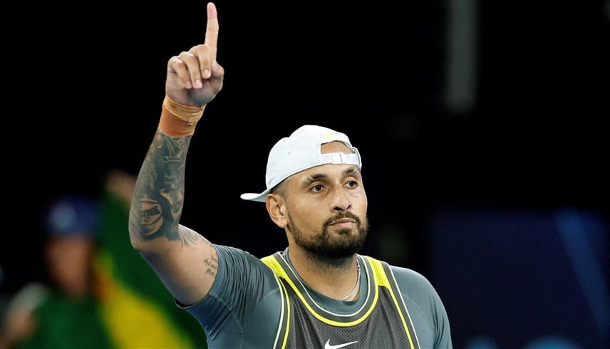 بعد مسيرة عصفتها الإصابات.. كيريوس يعود إلى الملاعب 