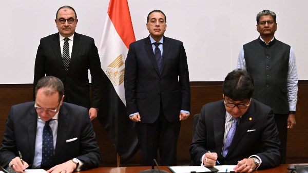 عاجل || رئيس الوزراء يشهد توقيع عقد تشغيل فندق الكونتيننتال التاريخي وسط القاهرة #صدى_البلد 