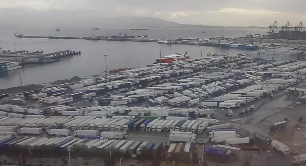 بسبب ارتفاع التدفقات.. ميناء الجزيرة الخضراء يُفَعِّل إجراءات خاصة للعبور نحو طنجة 