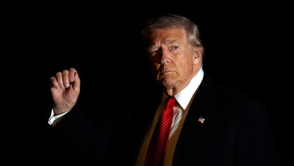 ترامب يستبعد عدداً كبيراً من السفراء 