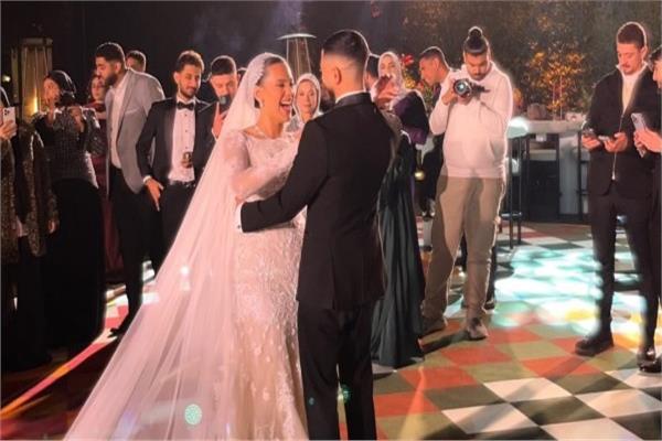 غياب حنان ترك عن زفاف نجلها.. من هي العروس وماذا كانت رسالة والدته ؟ 