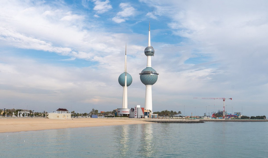 «الأرصاد»: طقس اليوم معتدل وغائم نهاراً بارد خلال الليل. الحرارة المتوقعة 21 درجة للعظمى.. و9 درجات للصغرى #طقس_الكويت 