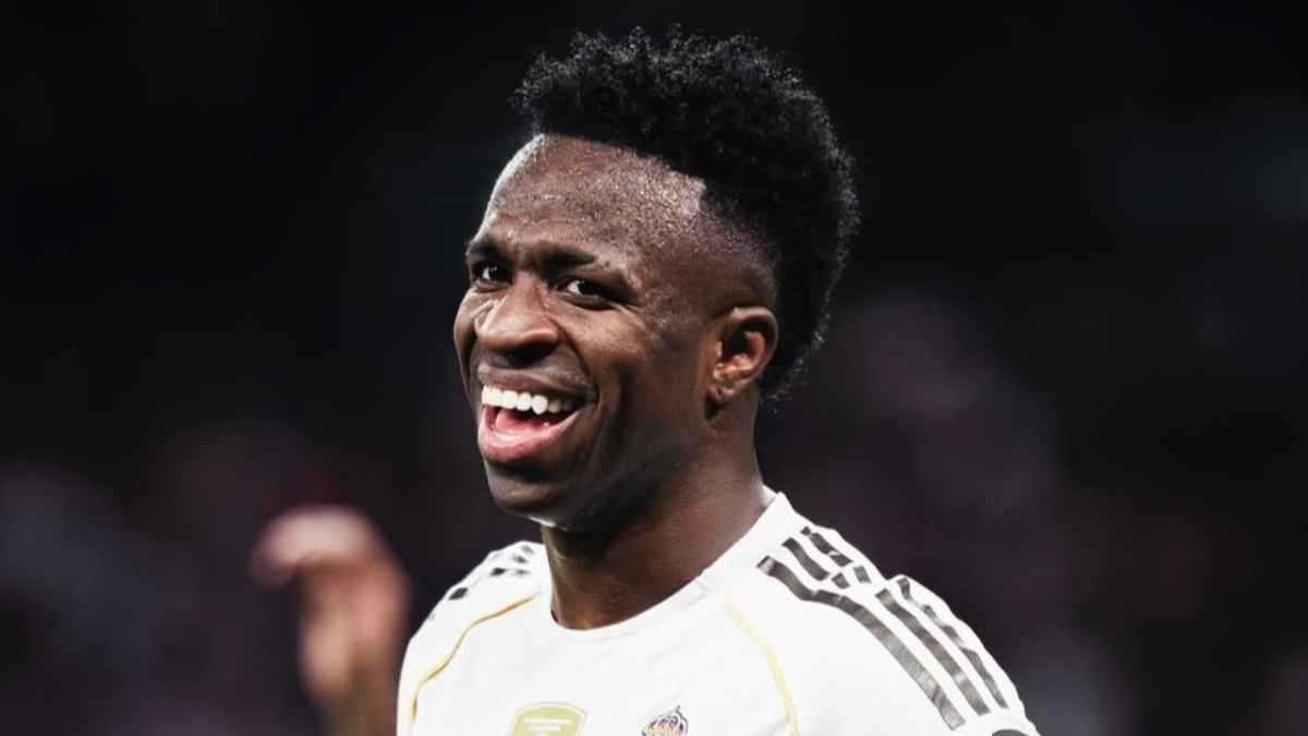 بعد صافرات الاستهجان.. جماهير ريال مدريد تطالب بطرد فينيسيوس 