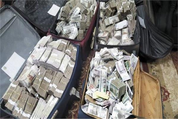 الداخلية تكشف تفاصيل مخطط غسل قرابة نصف مليار جنيه.. عاجل 