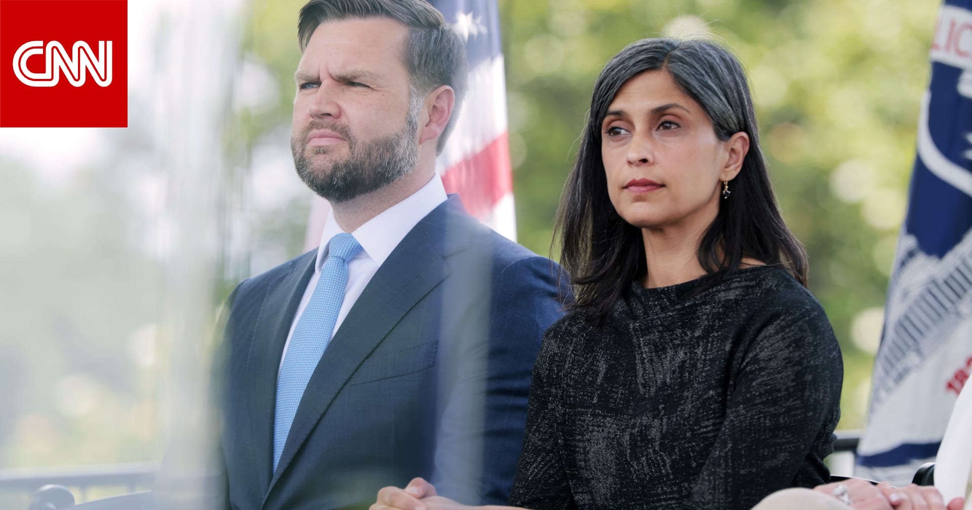 "يمكنه أن يتناول القاذورات".. نائب ترامب يرد على مذيع بودكاست يميني استخف بزوجته ويقول: وأيّ شخصٍ يهاجمها يستحق اللوم 