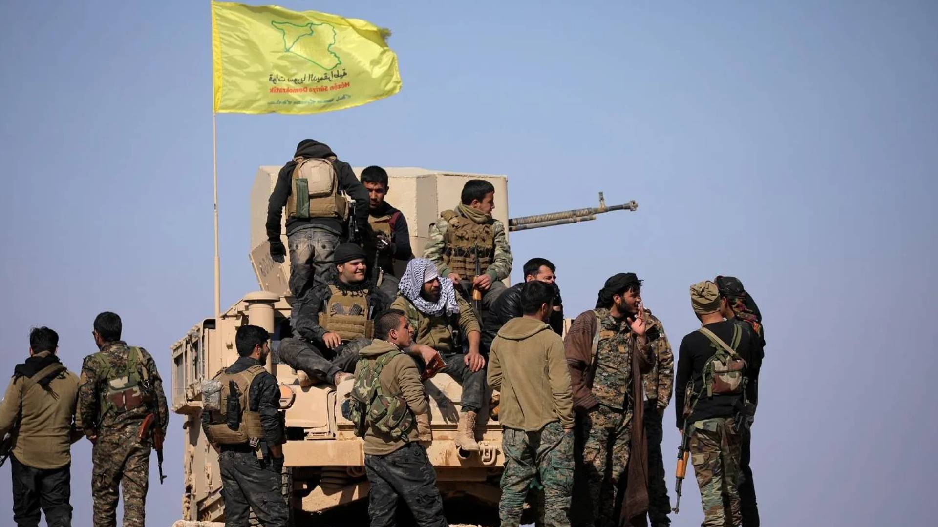 "الدفاع السورية" تنفي مهاجمة مواقع "قسد" في حلب وتؤكد رد الجيش السوري على اعتداءاتها #عاجل 