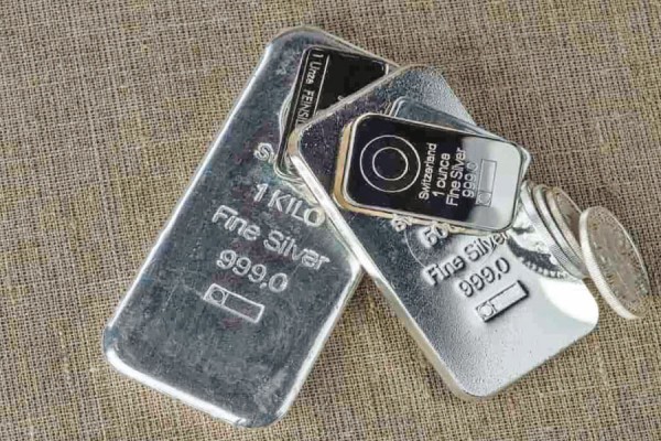 ارتفاع سعر أونصة الفضة يتجاوز 100% منذ مطلع 2025 #عاجل 