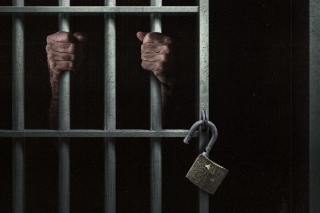 حكم بالسجن 1300 سنة 