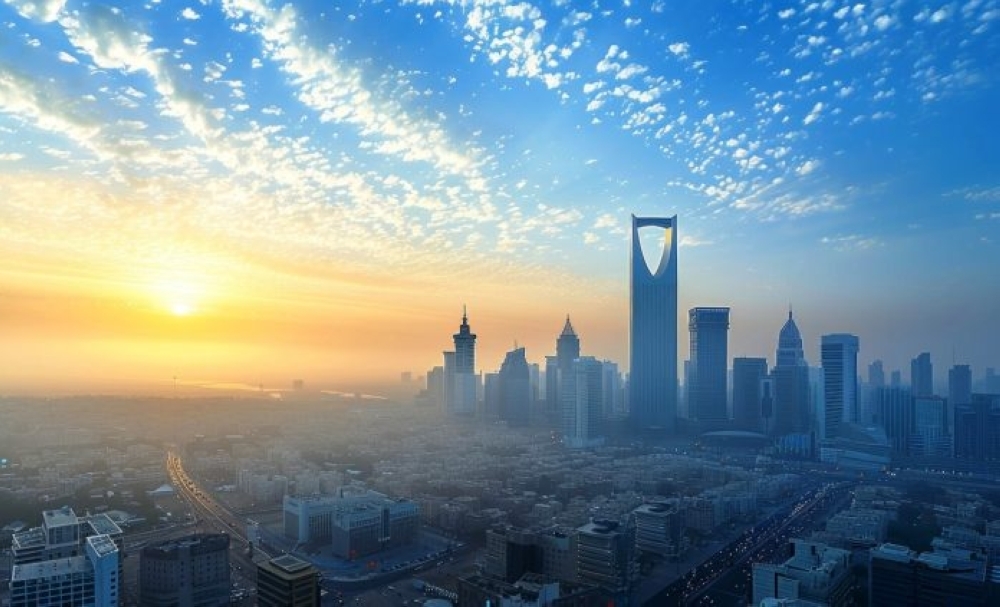 السعودية تبني أكبر نظام لتخزين طاقة البطاريات في العالم 