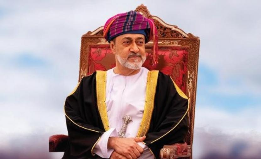 عاجل جلالة السلطان يستقبل وزير الخارجية السعودي بقصر البركة 