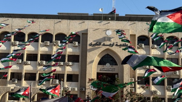 بلدية إربد تعزز منظومة النظافة بهذه الطريقة.. #الأردن 