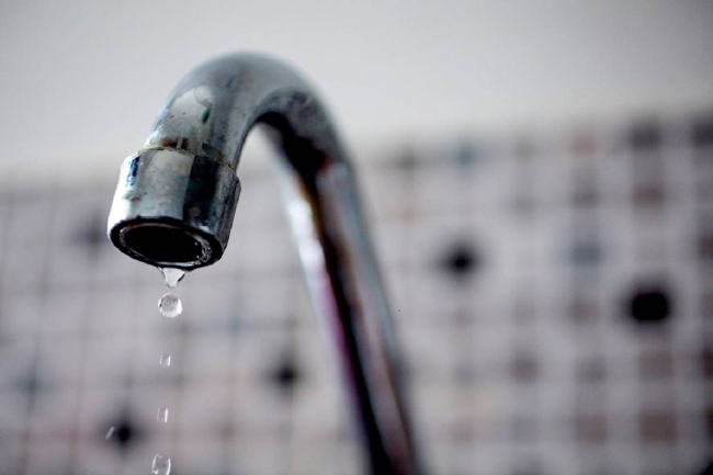 «الكهرباء والماء»: ضعف بالمياه العذبة في «عبدالله المبارك».. الجمعة. من الساعة 8 مساءً ولمدة ساعة.. لأعمال صيانة في الشبكة المائية 