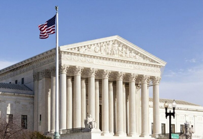 نشرت وزارة العدل الأميركية ما يقرب من 8000 وثيقة جديدة مرتبطة بفضيحة جيفري إبستين على موقعها الإلكتروني، بعدما اتُّهمت بحجب المعلومات وانتُقدت من المعارضة الديموقراطية بسبب البطء الشديد في نشر تفاصيل الملف.. للتفاصيل. اقرأ المزيد من المشهد العربي 