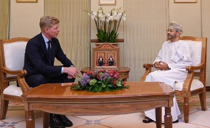 بوساطة عُمانية.. تفاصيل الإفراج عن 2900 محتجز ضمن اتفاق تبادل الأسرى في اليمن #عاجل 