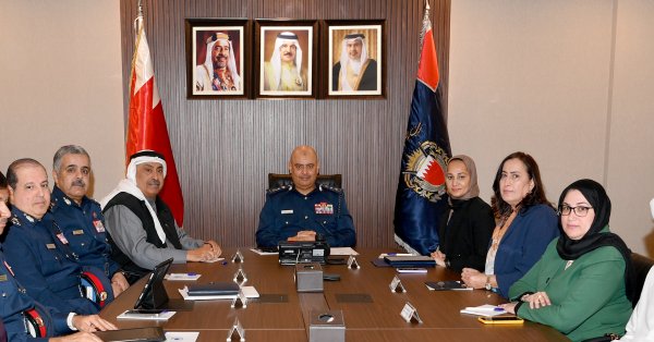 رئيس الشرطة يبحث مع وكيل وزارة الصحة التعاون والتنسيق المشترك وتعزيز جاهزية الاستجابة لحالات الطوارئ #صحيفة_البلاد 