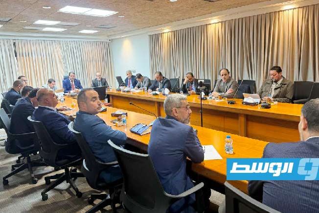 «المركزي» يعقد اجتماعًا لتنظيم آلية عمل شركات ومكاتب الصرافة #الوسط 