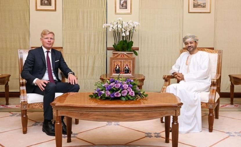 المبعوث الأممي يشيد بدور سلطنة عُمان في اتفاق تبادل الأسرى باليمن #عاجل 