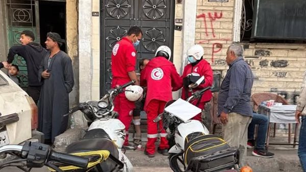 الهلال الأحمر المصري يساند الحماية المدنية في انتشال ضحايا حادث عقار إمبابة 