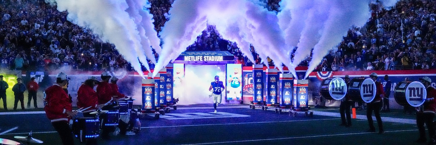 Jermaine Eluemunor's banner
