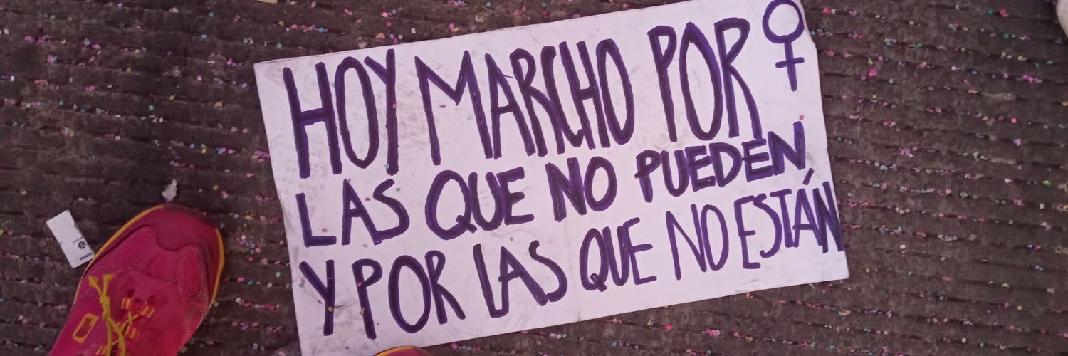 con acento en la i. 💜💚🩷 banner