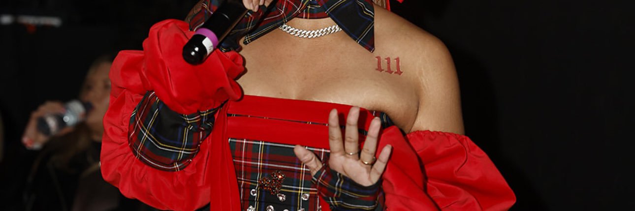 MARIAH. banner