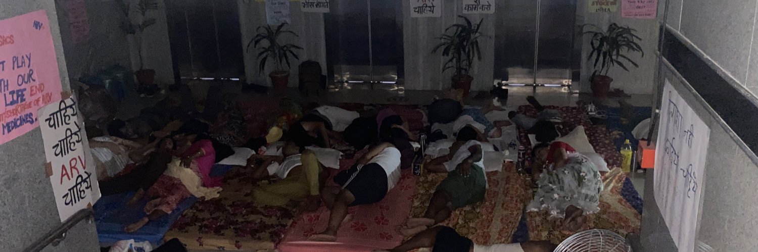 𝔏𝔬𝔬𝔫 𝔊𝔞𝔫𝔤𝔱𝔢 banner