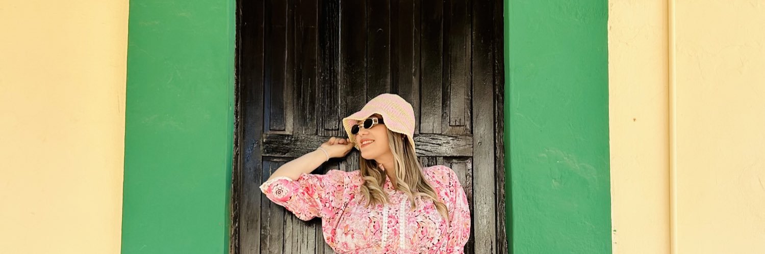 valeriamoly's profile banner image