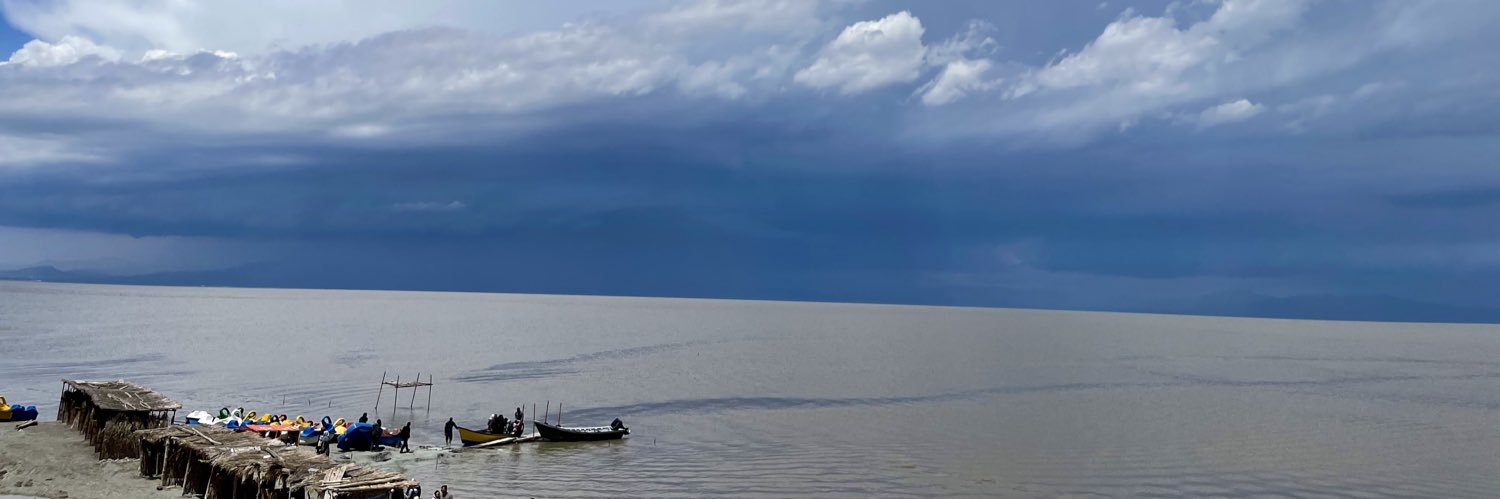 Qıvrım saçlı banner