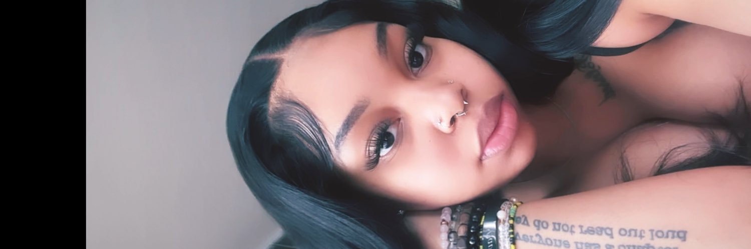 prettymadedee_'s profile banner image